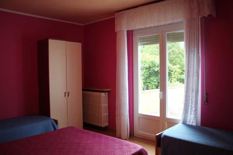 Albergo Paradiso Maccagno エクステリア 写真