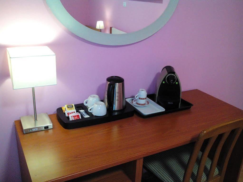 Albergo Paradiso Maccagno エクステリア 写真